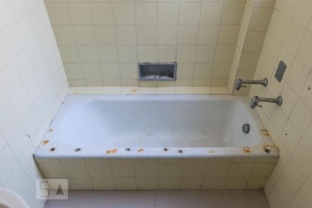 Casa para alugar com 108m², 3 quartos e sem vagaBanheiro (Banheira)