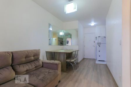 Sala de apartamento para alugar com 2 quartos, 58m² em Vila Nair, São Paulo