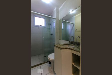 Banheiro de apartamento para alugar com 2 quartos, 58m² em Vila Nair, São Paulo