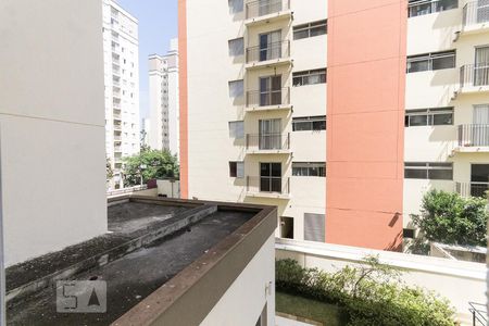 Apartamento à venda com 60m², 2 quartos e 1 vagaVista da suíte 
