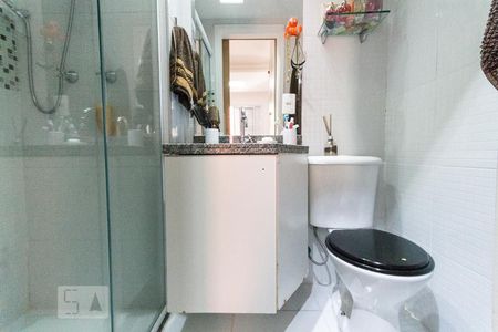 Apartamento à venda com 60m², 2 quartos e 1 vagaBanheiro da suíte 
