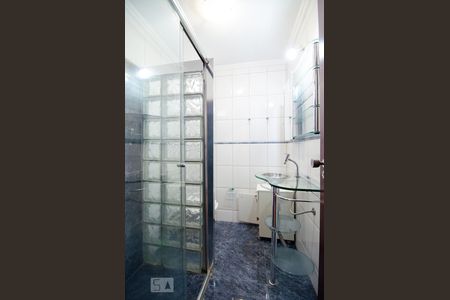 Banheiro comum de apartamento para alugar com 2 quartos, 98m² em Jardim Chapadão, Campinas