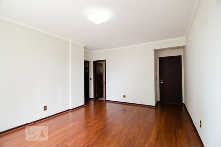 Sala de apartamento para alugar com 2 quartos, 98m² em Jardim Chapadão, Campinas