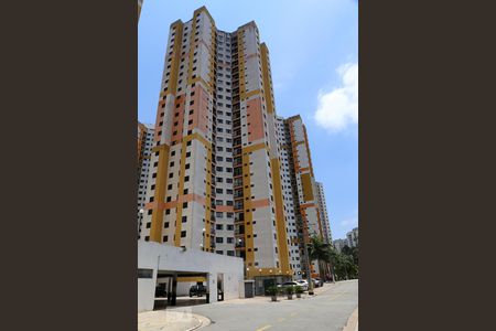 Apartamento para alugar com 72m², 2 quartos e 1 vagaFachada do bloco