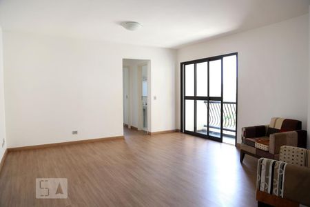 Sala de apartamento para alugar com 2 quartos, 72m² em Jardim Maria Rosa, Taboão da Serra