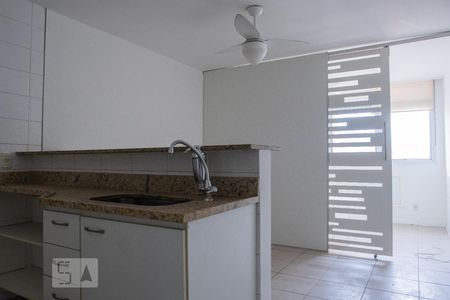 Sala/Cozinha de kitnet/studio à venda com 1 quarto, 38m² em Centro, Rio de Janeiro