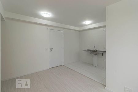 Sala de apartamento para alugar com 2 quartos, 41m² em Vila Sílvia, São Paulo