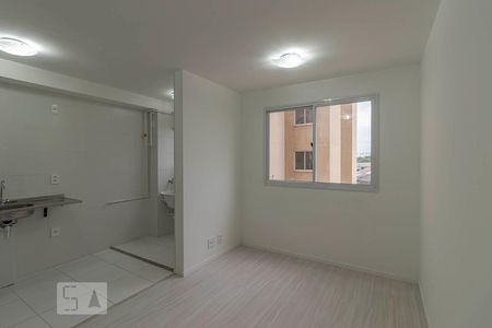 Sala de apartamento para alugar com 2 quartos, 41m² em Vila Sílvia, São Paulo