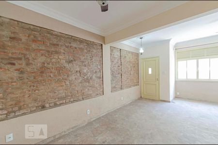 Casa para alugar com 210m², 5 quartos e 1 vagaSala
