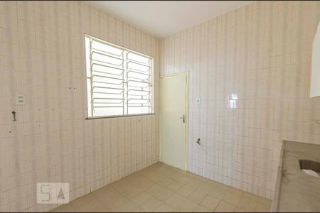 Casa para alugar com 210m², 5 quartos e 1 vagaCozinha