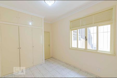 Casa para alugar com 210m², 5 quartos e 1 vagaQuarto 4