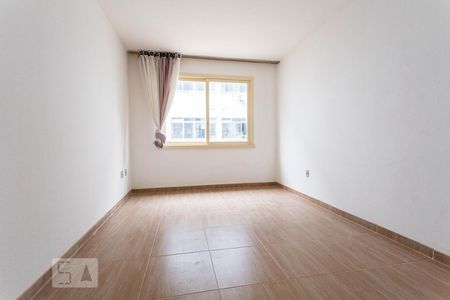 Sala de apartamento para alugar com 1 quarto, 40m² em Passo da Areia, Porto Alegre