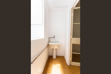 Área de Serviço de apartamento para alugar com 1 quarto, 40m² em Passo da Areia, Porto Alegre