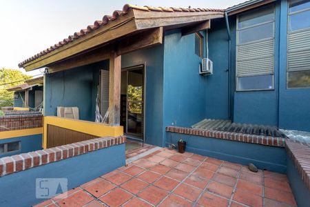 Casa de condomínio à venda com 300m², 6 quartos e 2 vagas Casa de condomínio à venda com 300m², 6 quartos e 2 vagasVaranda