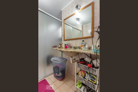 Casa de condomínio à venda com 300m², 6 quartos e 2 vagas Casa de condomínio à venda com 300m², 6 quartos e 2 vagasBanheiro da Suíte