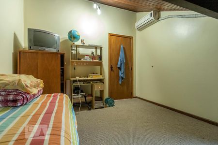 Casa de condomínio à venda com 300m², 6 quartos e 2 vagas Casa de condomínio à venda com 300m², 6 quartos e 2 vagasQuarto 5