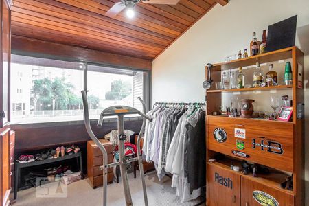 Casa de condomínio à venda com 300m², 6 quartos e 2 vagas Casa de condomínio à venda com 300m², 6 quartos e 2 vagasQuarto 4