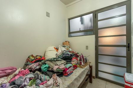 Casa de condomínio à venda com 300m², 6 quartos e 2 vagas Casa de condomínio à venda com 300m², 6 quartos e 2 vagasQuarto de Serviço