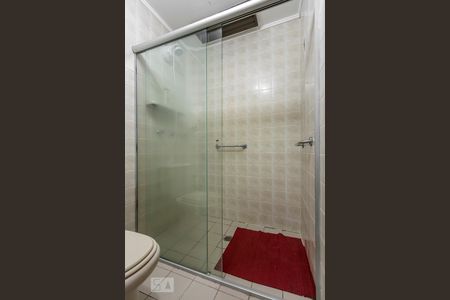 Casa de condomínio à venda com 300m², 6 quartos e 2 vagas Casa de condomínio à venda com 300m², 6 quartos e 2 vagasBanheiro 3