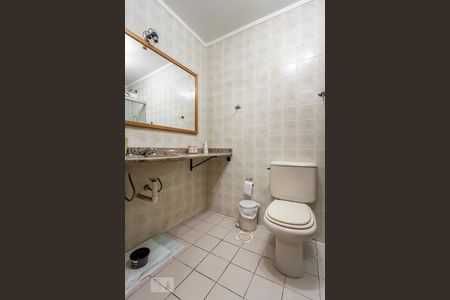 Casa de condomínio à venda com 300m², 6 quartos e 2 vagas Casa de condomínio à venda com 300m², 6 quartos e 2 vagasBanheiro 3