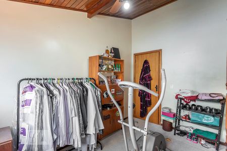 Casa de condomínio à venda com 300m², 6 quartos e 2 vagas Casa de condomínio à venda com 300m², 6 quartos e 2 vagasQuarto 4