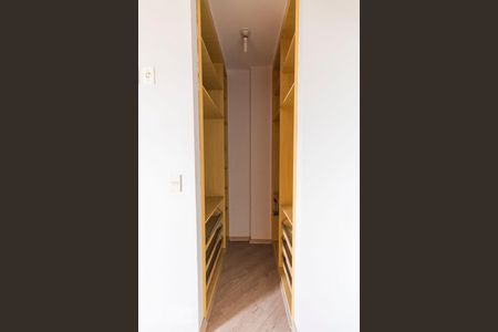 Apartamento à venda com 64m², 2 quartos e 1 vagaCloset do Quarto 2 - Suíte