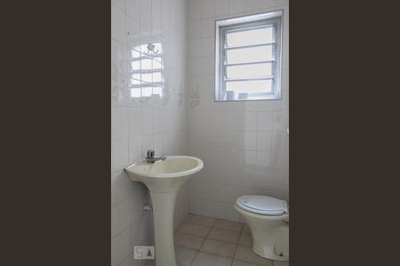 Banheiro de casa para alugar com 3 quartos, 225m² em Jardim do Mar, São Bernardo do Campo