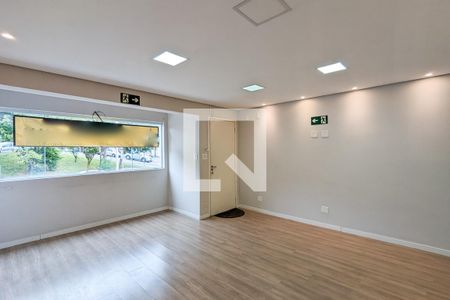 Sala de casa para alugar com 6 quartos, 225m² em Jardim do Mar, São Bernardo do Campo