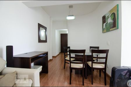 Sala de apartamento para alugar com 1 quarto, 50m² em Centro, Campinas