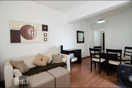 Sala de apartamento para alugar com 1 quarto, 50m² em Centro, Campinas