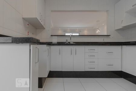 Apartamento à venda com 75m², 3 quartos e 1 vaga Apartamento à venda com 75m², 3 quartos e 1 vagaCozinha