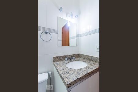 Casa à venda com 350m², 10 quartos e 5 vagasBanheiro Suíte 2