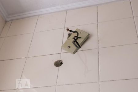 Detalhe banheiro de apartamento à venda com 1 quarto, 37m² em Rio Branco, Porto Alegre