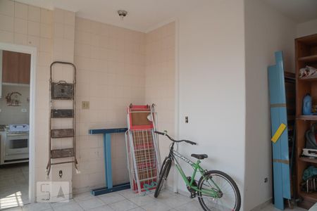 Apartamento à venda com 176m², 3 quartos e 1 vaga Apartamento à venda com 176m², 3 quartos e 1 vagaÁrea de Serviço