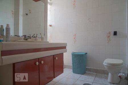 Apartamento à venda com 176m², 3 quartos e 1 vaga Apartamento à venda com 176m², 3 quartos e 1 vagaBanheiro