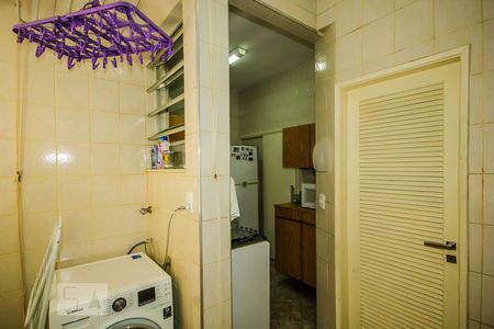 Apartamento à venda com 109m², 3 quartos e 1 vagaÁrea de Serviço