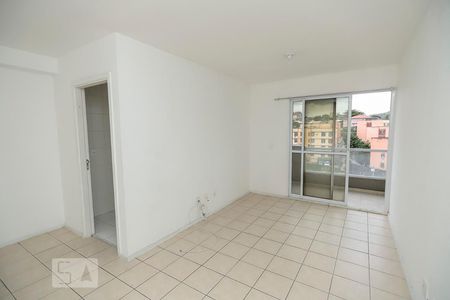 Sala de apartamento à venda com 2 quartos, 80m² em Pilares, Rio de Janeiro
