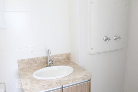 Banheiro de apartamento para alugar com 3 quartos, 80m² em  Chácara Aeroporto , Jundiaí