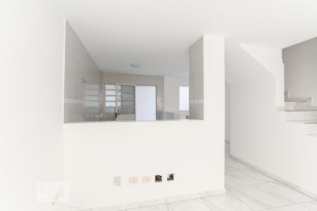 Sala de casa de condomínio à venda com 2 quartos, 75m² em Vila Santa Catarina, São Paulo