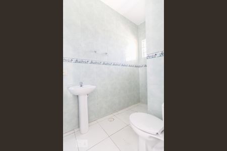 Casa de condomínio à venda com 76m², 2 quartos e 1 vagaBanheiro 