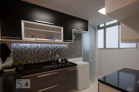 Apartamento para alugar com 79m², 2 quartos e 1 vaga Apartamento para alugar com 79m², 2 quartos e 1 vagaCozinha