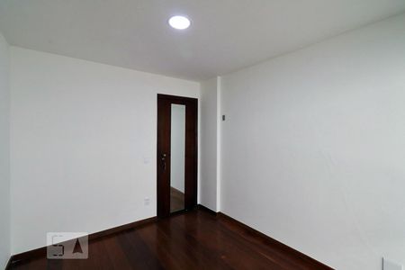 Quarto de apartamento para alugar com 2 quartos, 82m² em Recreio dos Bandeirantes, Rio de Janeiro