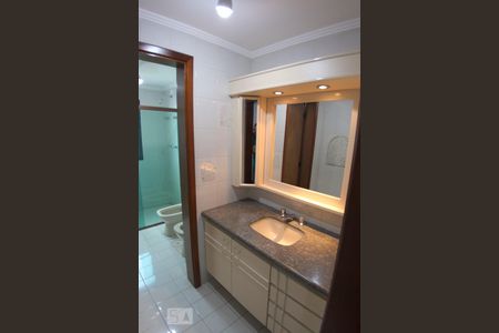 Apartamento à venda com 239m², 4 quartos e 3 vagasBanheiro