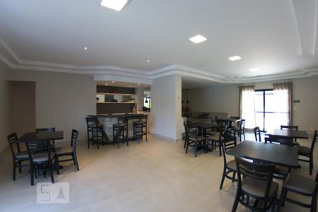 Apartamento à venda com 239m², 4 quartos e 3 vagasÁrea comum - Salão de festas