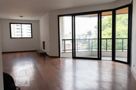 Apartamento para alugar com 4 quartos, 180m² em Aclimação, São Paulo