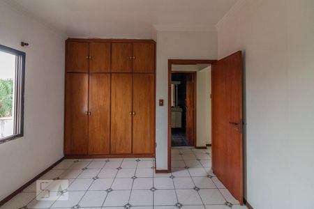 Casa para alugar com 300m², 4 quartos e 6 vagasQuarto 2