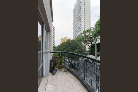 Apartamento à venda com 80m², 3 quartos e sem vagaVaranda
