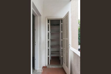 Apartamento à venda com 80m², 3 quartos e sem vagaÁrea de serviço - Despensa