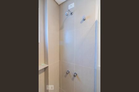 Banheiro de apartamento à venda com 1 quarto, 58m² em Bigorrilho, Curitiba