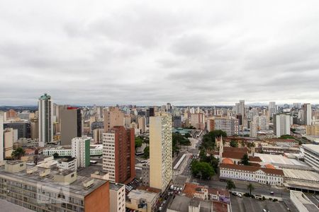 Vista de kitnet/studio para alugar com 1 quarto, 34m² em Centro, Curitiba